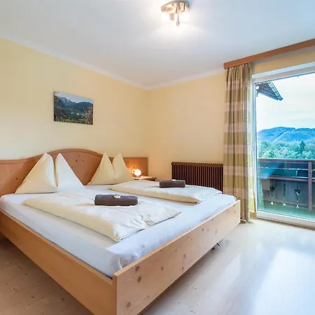 Bio Bauernhof Eggerhof 팜스테이 스트로블