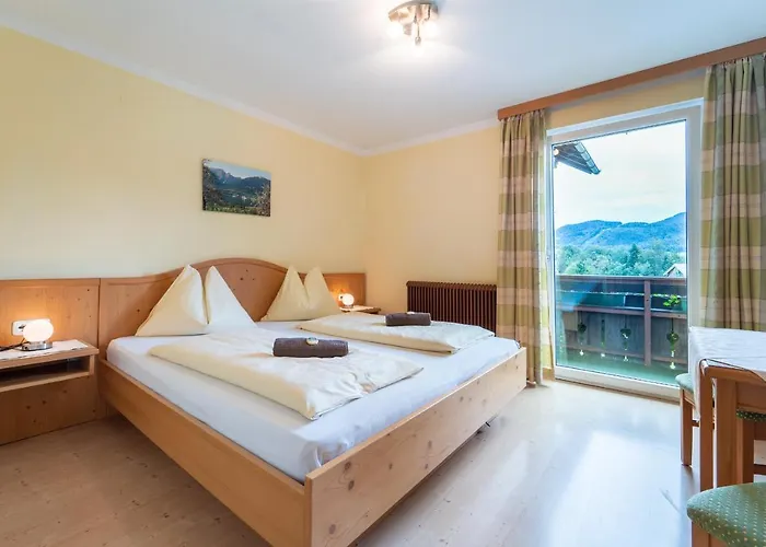 Bio Bauernhof Eggerhof Κατάλυμα σε φάρμα Strobl